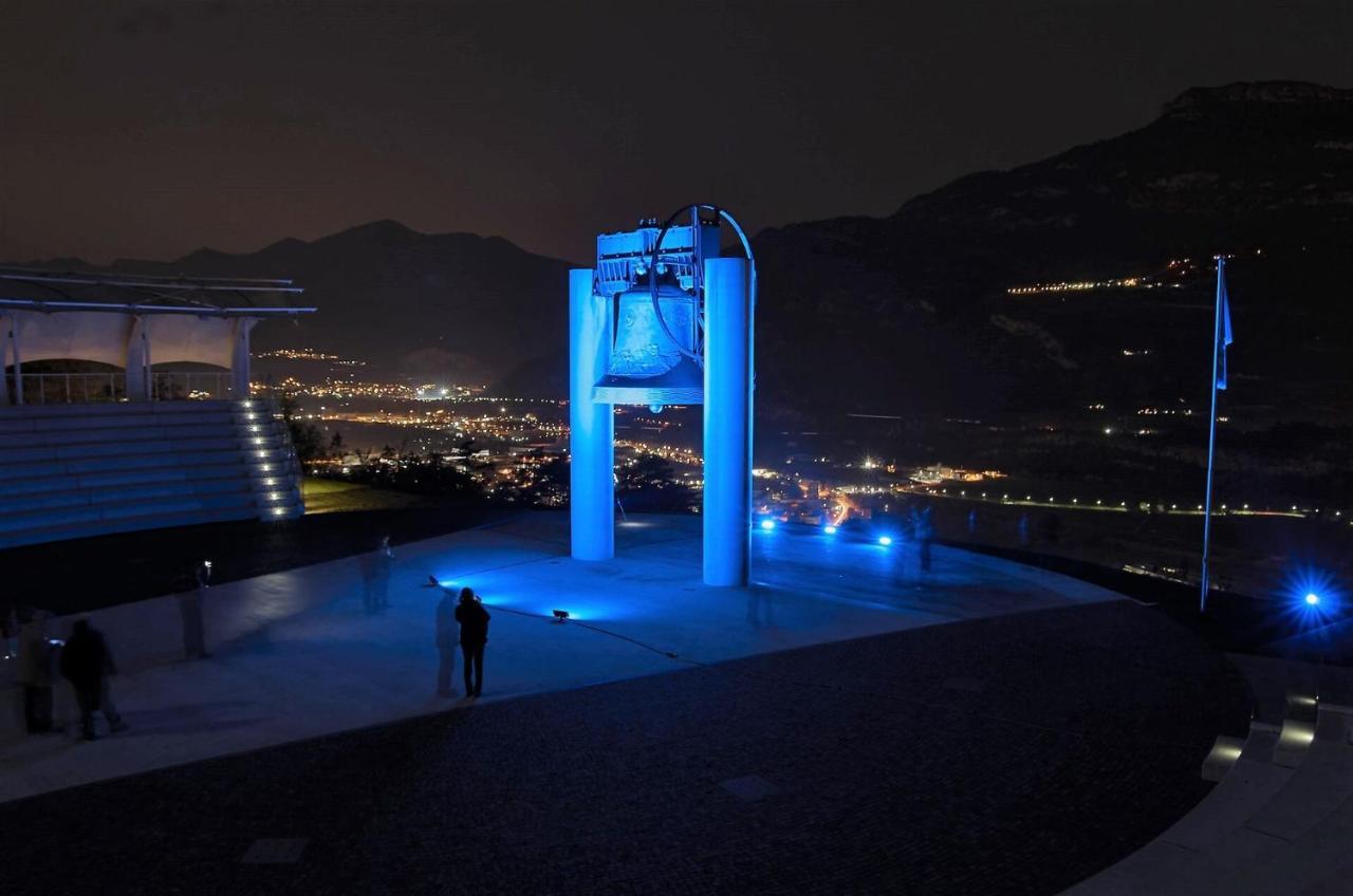 Mazzini, 30 Nord Apartment Rovereto  Luaran gambar