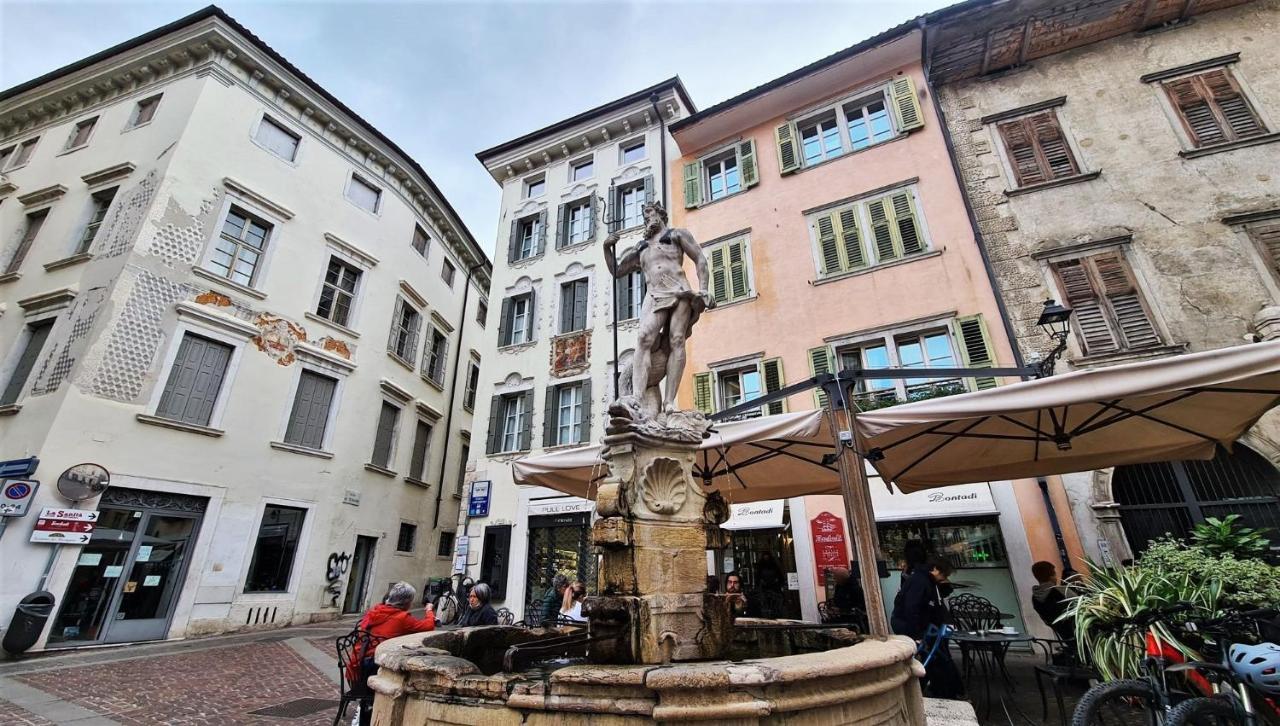 Mazzini, 30 Nord Apartment Rovereto  Luaran gambar